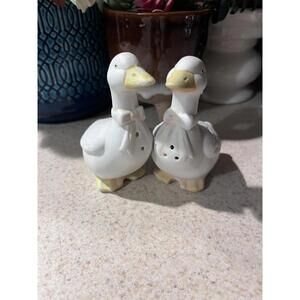 Vintage duck geese salt and pepper shakers